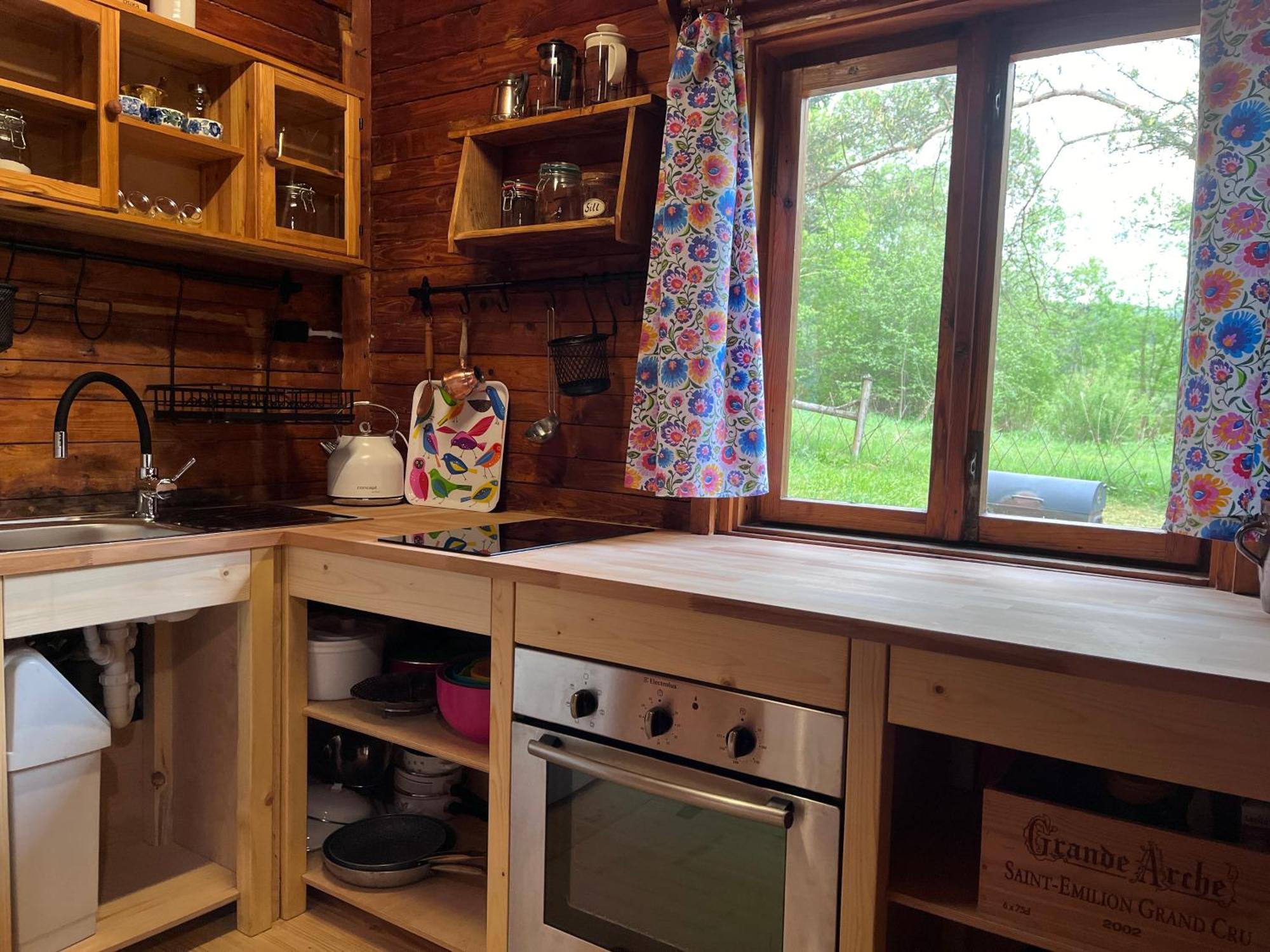 Drewniany Domek Bb Nad Rzeka Powroznik Exterior foto